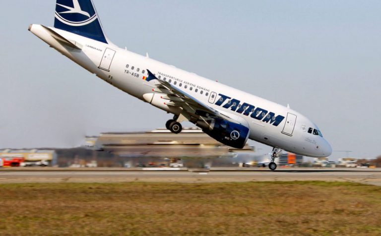 Trei zile de reduceri la TAROM: ieșenii pot profita de prețuri speciale pentru zborurile interne