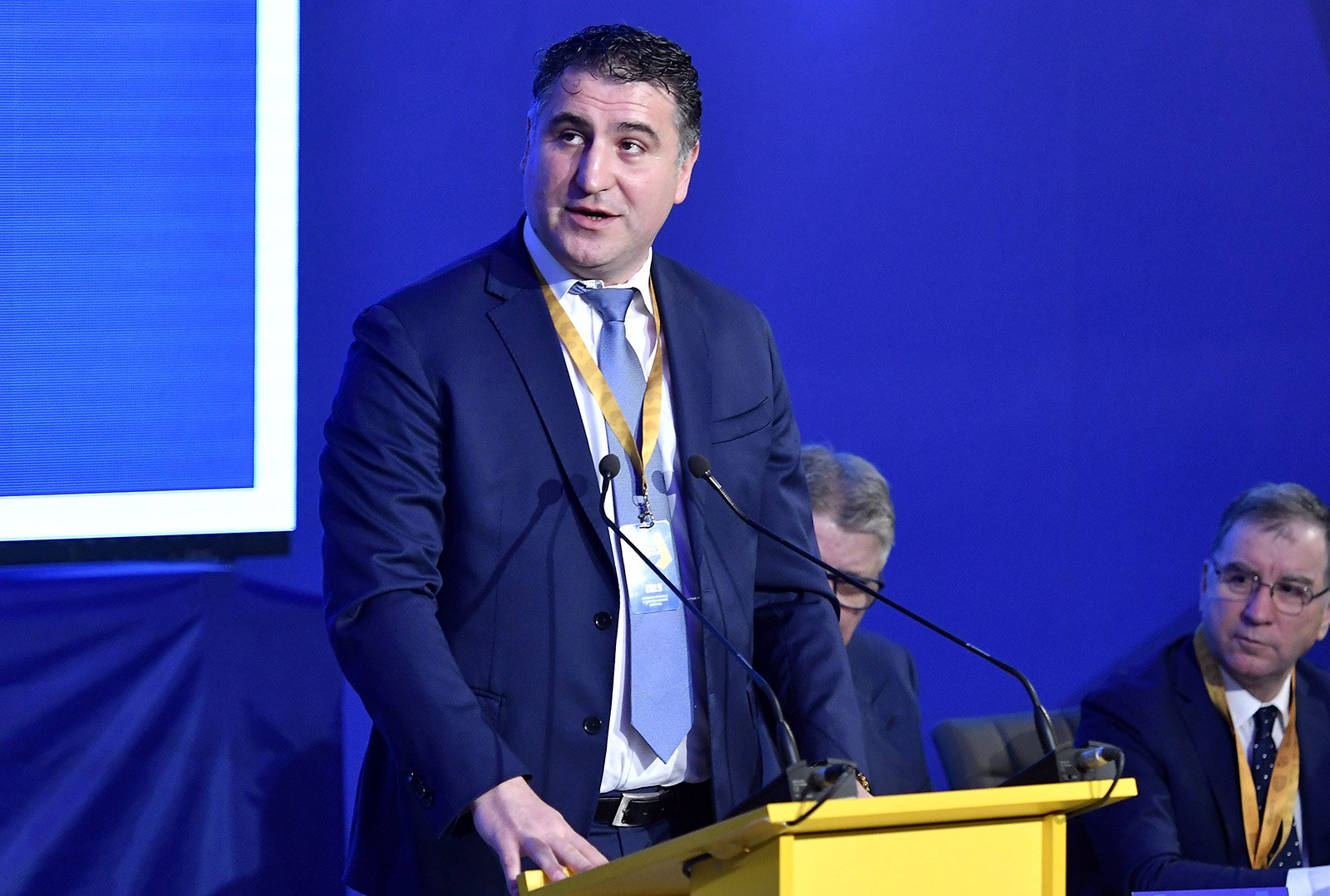 Un parlamentar ieșean de la microfonul Camerei Deputaților: „Jose Mourinho nu ar putea antrena în România!”