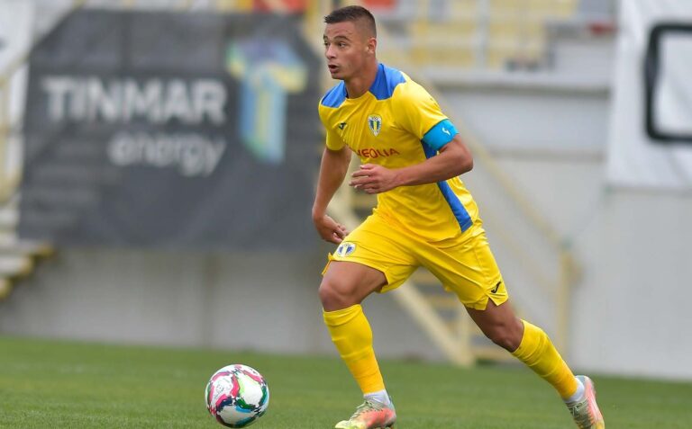 „Feriți-vă de spitalele de la noi!”, sfatul fotbalistului Valentin Țicu, care s-a ales cu o infecție nosocomială