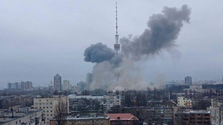 Rusia a lansat un atac cu rachete împotriva Kievului. Cel puţin o persoană a murit