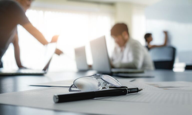 Peste o treime dintre candidaţii pentru un job nu vorbesc fluent o limbă străină