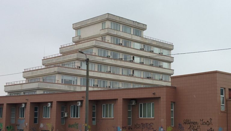 Opt spații comerciale din centrul Iașului și aproape 200 de locuri de parcare, scoase la licitație