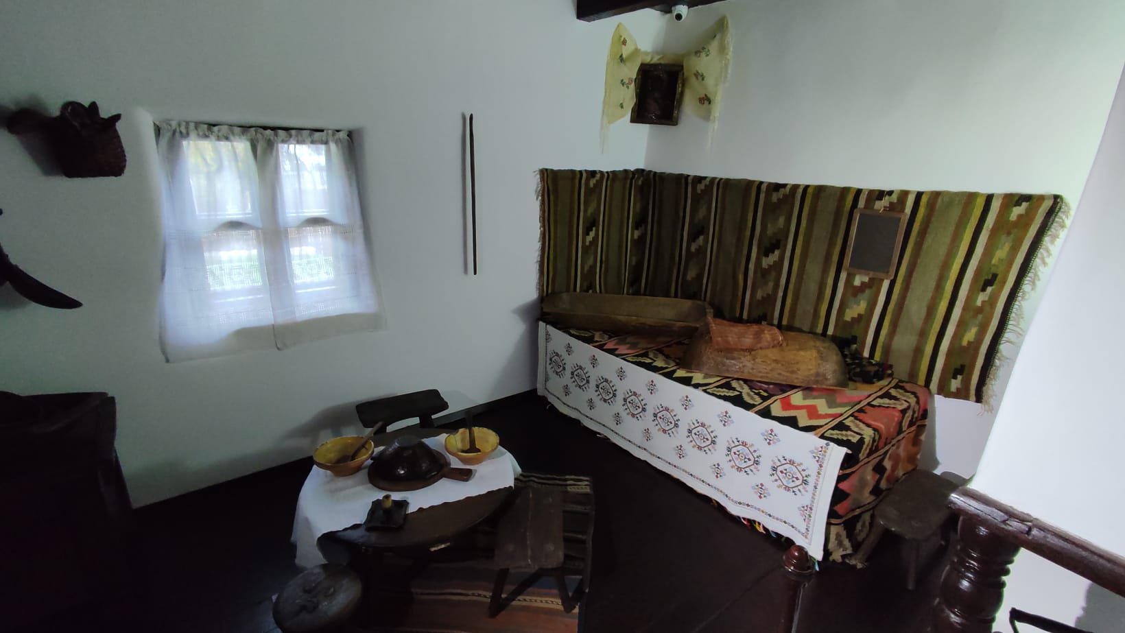  FOTO Cum arată în interior Bojdeuca lui Creangă. Inaugurare oficială