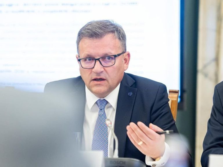 Budăi (PSD): Salariul minim va creşte în anul următor! Nu va fi îngheţat! 