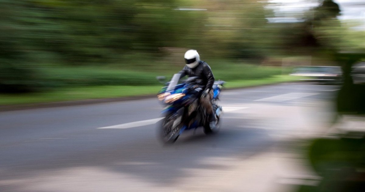 PROIECT| Motocicletele și scuterele se vor putea deplasa pe banda specială pentru autobuze