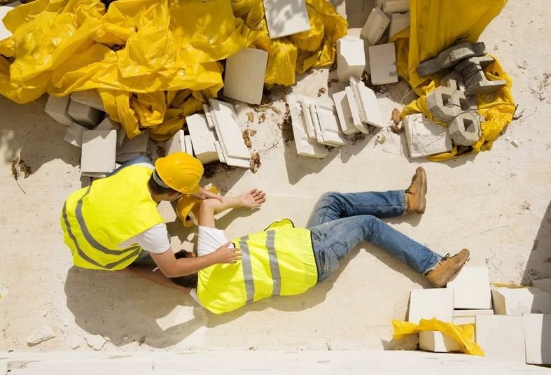 Iașul, în pas cu criza națională a accidentelor de muncă. Blu by Himson, exemplul recent