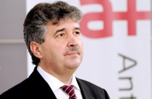 Ioan Nani, desemnat director general al Antibiotice Iaşi pentru un nou mandat de patru ani