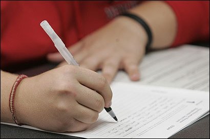  Când intră elevii de a VIII-a, a XI-a şi a XII-a în focurile simulărilor