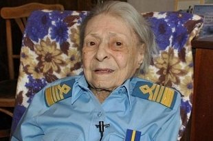 Ultima femeie pilot din cel de-al Doilea Razboi Mondial, a murit pe 24 martie. Mariana Dragescu avea 100 de ani