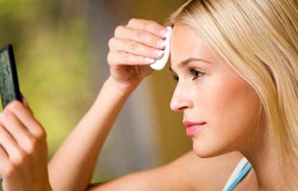 7 sfaturi utile de ingrijire a tenului pentru fetele lenese