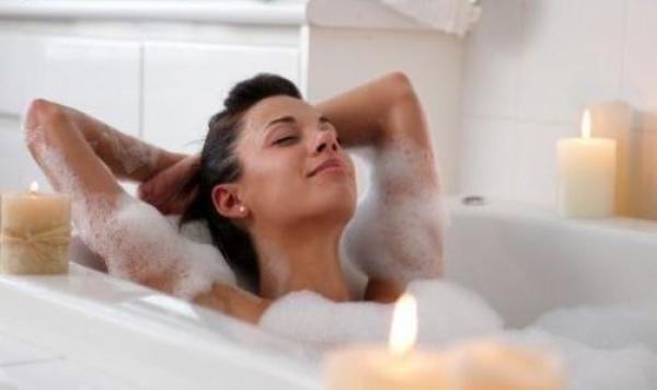 Rasfaturi spa pe care poti sa le faci acasa. Cum te relaxezi fara sa investesti sume mari de bani