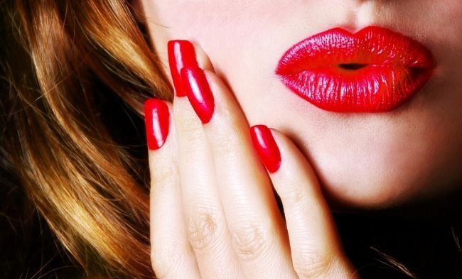 Trucuri ca sa iti faci buzele sa para mai mari