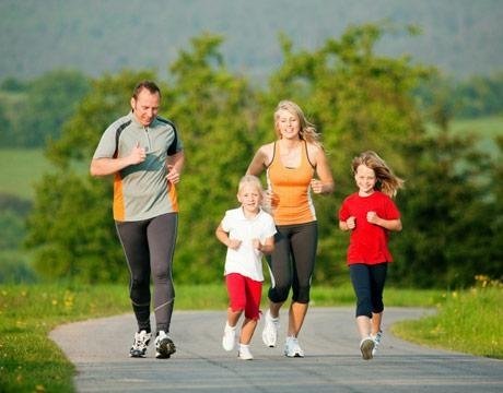  Prevenirea bolilor de inima: Ce este mai eficient, mersul pe jos sau alergatul?