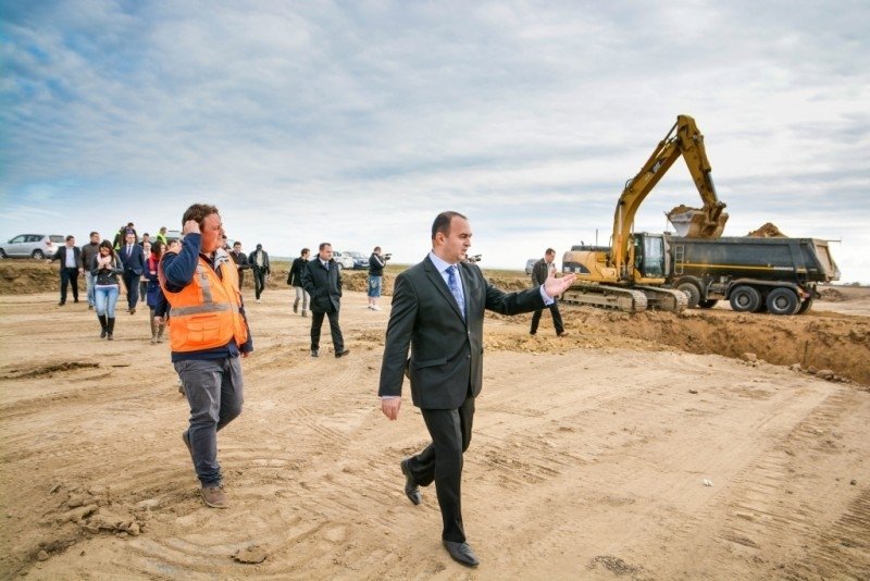  40% din lucrările de la Aeroport sunt gata. Ar putea veni 60 milioane euro de la UE