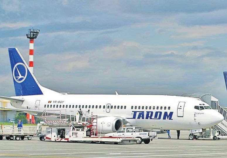 Bătaie de joc cu pasagerii din avionul Iaşi-Bucureşti. Probleme la aterizare, Tarom da vina pe ceaţă