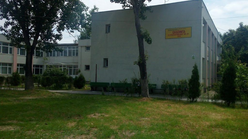  Proces de pomină – Educatoarea a plecat de la grădiniţa din Bularga cu 32.000 lei, bani primiţi din greşeală. Instanţa a decis să rămână cu banii