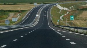 A8: o firmă de apartament cu doar un singur angajat a oprit autostrada în loc 11 zile. De ce le-a fost respinsă totuși contestația