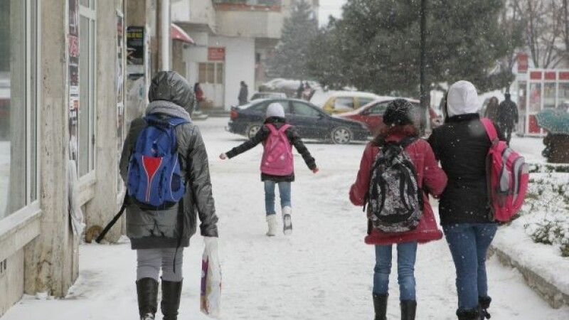  Se redeschid școlile în Iași și județ. Orele pierdute astăzi se vor recupera