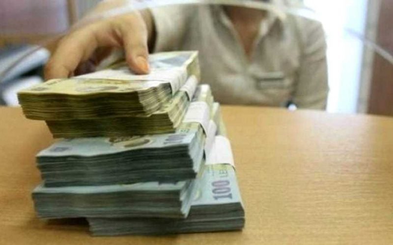  Proiect al Guvernului – Persoanele care beneficiază de pensii speciale pot rămâne în activitate, cu condiția reducerii pensiei cu 85%