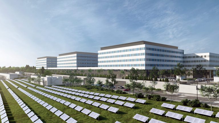 „Războiul româno-turc” continuă la Iași: licitația Spitalului Regional a fost din nou contestată. Vor fi luni întregi de noi întârzieri