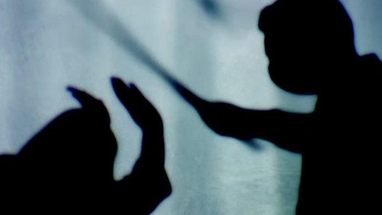Poliţişti din Călărași, cercetaţi penal pentru purtare abuzivă, după ce ar fi bătut un adolescent dintr-un centru de plasament