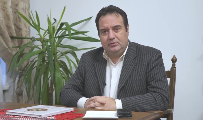 Cunoscut universitar ieşean acuzat de viol de o studentă. El neagă, Poliţia face cercetări, Parchetul a deschis dosar