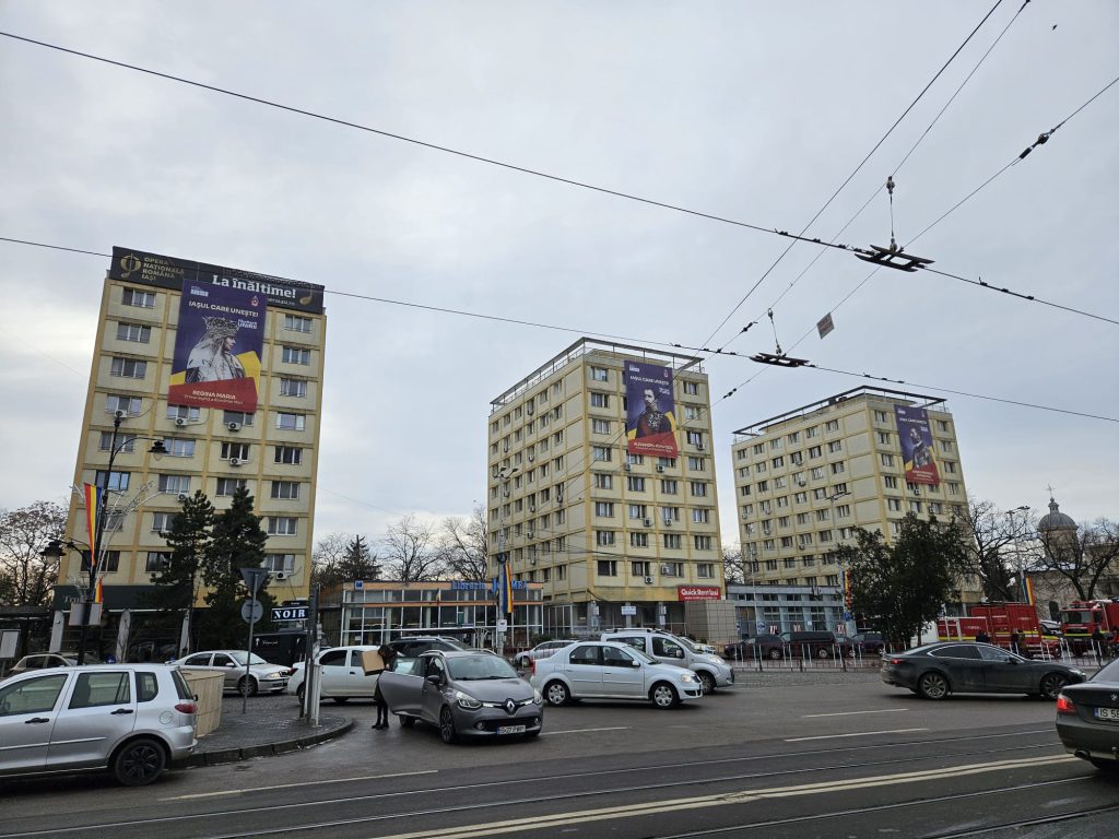  Piaţa Unirii începe să arate ca o cazemată: Garduri şi puncte de acces – FOTO