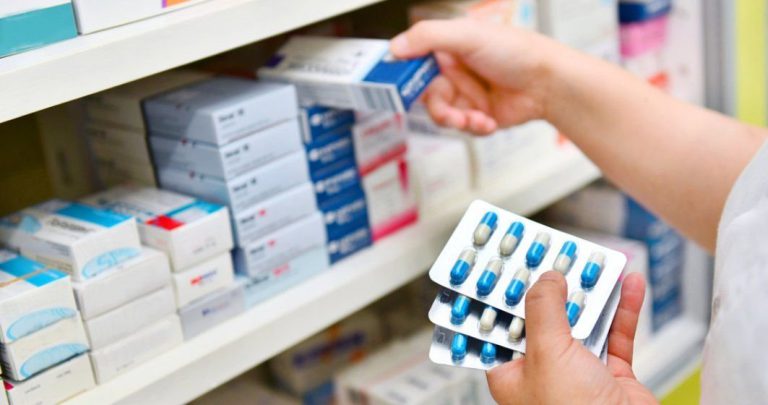 Pacienții care se tratează cu antibiotice după ureche mai rău își fac. Sfaturile medicului Florin Roșu