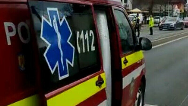 Incident șocant în Giurgiu. Un copil de trei ani şi opt luni a murit după ce a căzut de la etajul al şaptelea al unui imobil