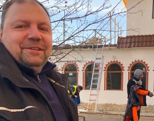 Cum ar fi să o iei acasă, în România, de la zero? Povestea unui ieşean întors în ţară după 20 de ani de muncă în Occident