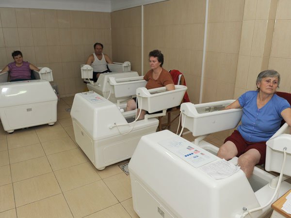  Cât costă un bilet la tratament balnear prin Casa de Pensii ? Mai scump ca o pensie medie