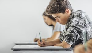 Tot ce trebuie să știi despre simularea de luni a Evaluării Naționale - Peste 7.600 de elevi din județul Iași așteptați la testare