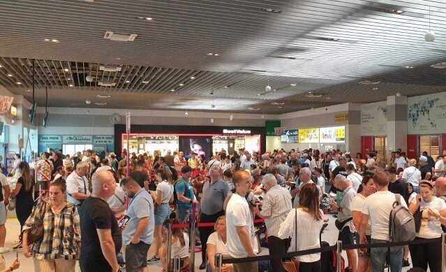 Topul celor mai „aglomerate” aeroporturi din România în luna mai. Cum se situează Aeroportul din Iași
