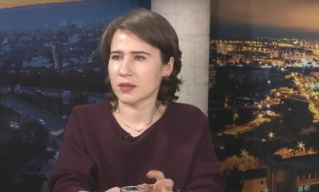 Iaşi vs Mumbai. Teodora, studenta la „Arte” care a plecat în India să predea teatru copiilor. „Arta învie acum acolo”
