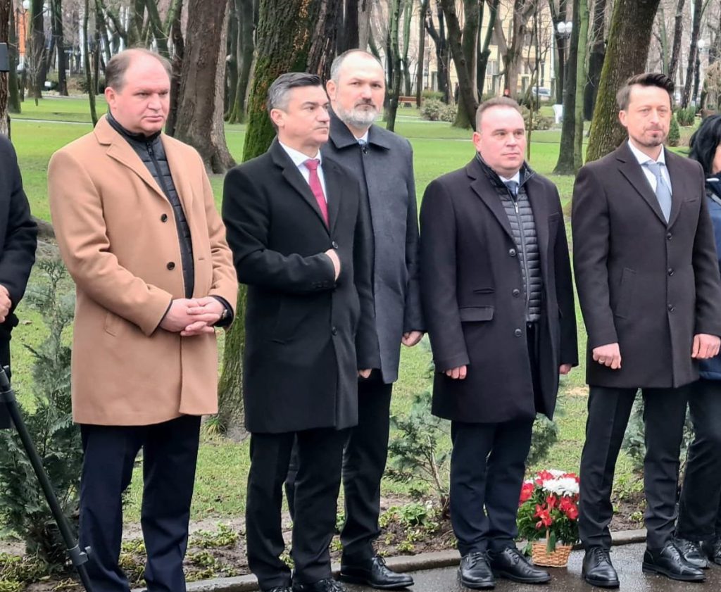 Un primar pro-rus, la comemorarea poetului Grigore Vieru, din parcul Copou. “El a venit la invitația noastră”