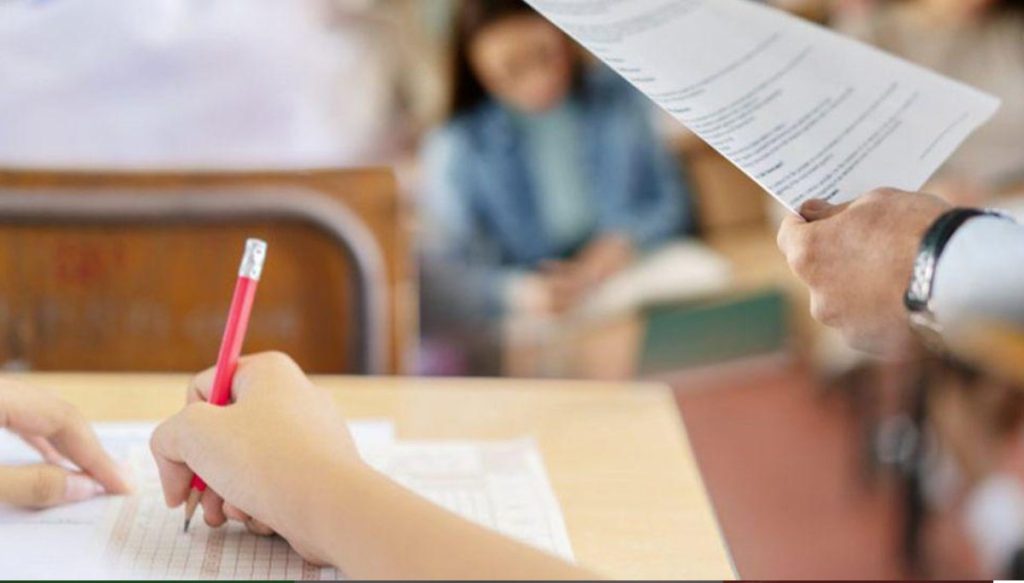 Simularea Evaluării Naţionale: Dezastru la matematică! În Iaşi, la marile colegii, directorii sunt mulţumiţi de note