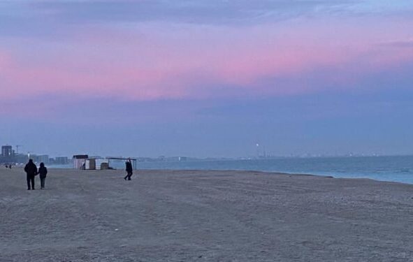 Patruzeci de sectoare noi de plajă, scoase la licitaţie – 22 dintre acestea au fost adjudecate, majoritatea în Eforie Nord şi Eforie Sud