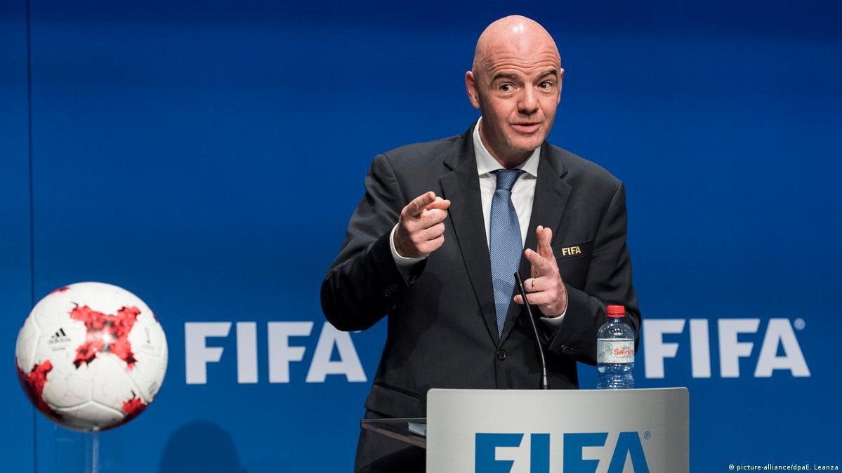  Fotbal: Infantino consideră că jucătorii care își acoperă gura în timpul altercațiilor ar trebui eliminați