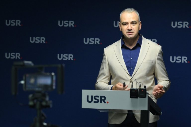 Marius Bodea, despre A7 şi A8: Unii din PSD sunt precum un piroman care îţi dă foc la casă, apoi te ceartă că de ce chemi pompierii