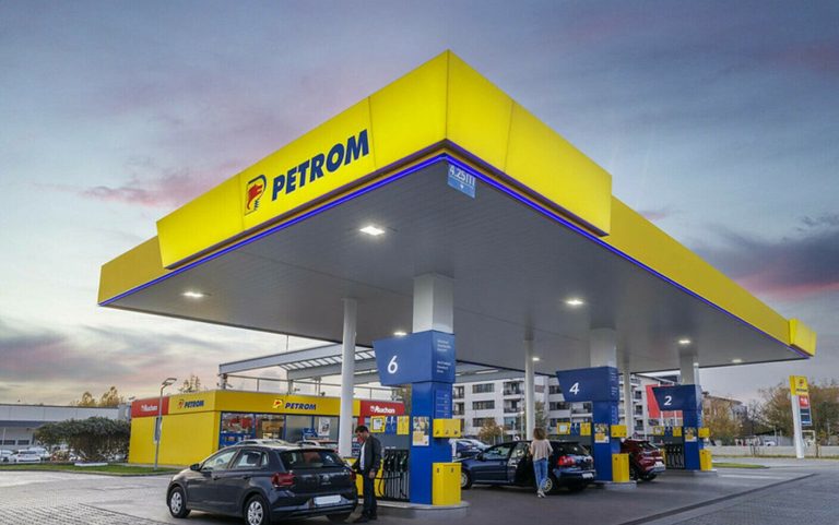 OMV Petrom raportează un profit net în scădere cu 21% pentru primul semestru, de 2,1 miliarde lei