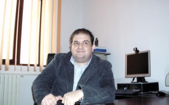  Alegeri la „Al. I. Cuza”: Prof. Codrin Liviu Cuţitaru – NU VĂ FIE FRICĂ, TUDORICĂ PICĂ!