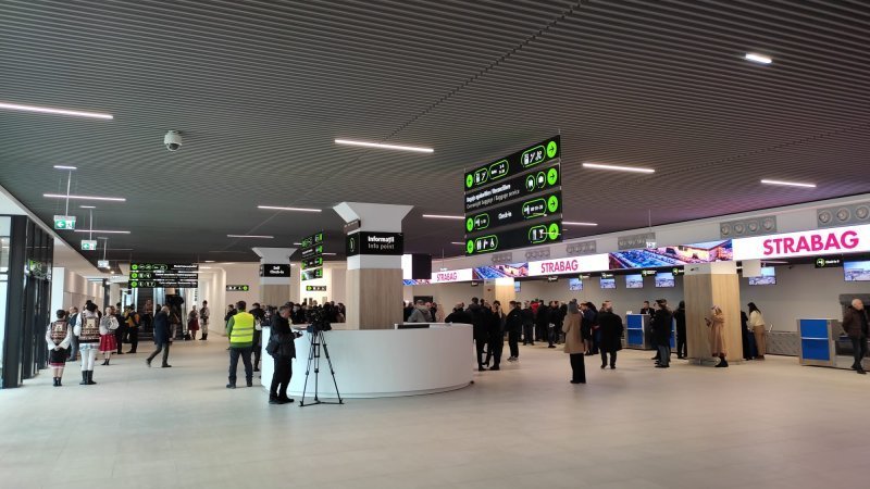  Guvernul maghiar sare la gâtul companiei care a construit T4 pe aeroportul din Iași