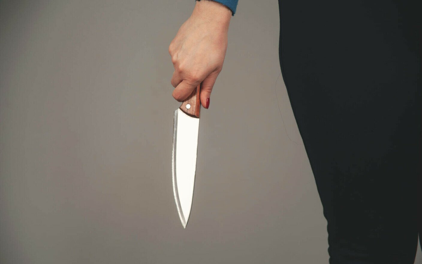 Băiatul de 18 ani care a înjunghiat un tânăr de vârsta sa, la o petrecere de majorat, a fost arestat preventiv sub acuzaţia de omor