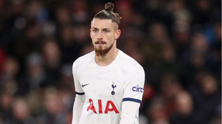 Liga Europa: Cu Radu Drăguşin titular, Tottenham a fost învinsă la Istanbul, 2-3 cu Galatasaray