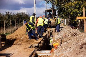 Rețele de utilități extinse în mai multe localități din județ