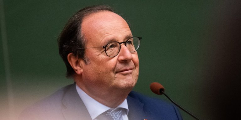 Fostul președinte François Hollande afirmă că Gérard Depardieu este „un agresor al femeilor, dar şi al propriei sale ţări”