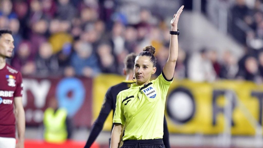  Iuliana Demetrescu va arbitra o semifinală de Liga Campionilor la fotbal feminine