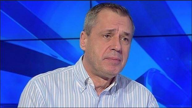 Veniturile uriașe ale lui Mugur Ciuvică, „analist” de casă al Antenei 3, pe care Dan Voiculescu vrea să-l facă europarlamentar