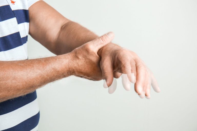Medic neurolog: Una din 10 persoane diagnosticate cu boala Parkinson are sub 50 de ani