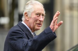 „Majestatea Voastră, vă cer să interveniți”: un șofer francez îi cere regelui Charles să achite cursa neplătită a ministrului de Externe